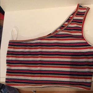 One shoulder crop top